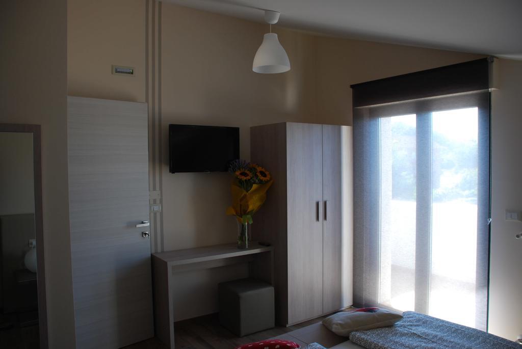 B&B Raffaello A Mare Montesilvano Marina 외부 사진